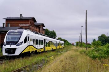 Kolej wróci do Gaworzyc, Niegosławic i Szprotawy. Deklaracje na specjalnym przejeździe Kolei Dolnośląskich