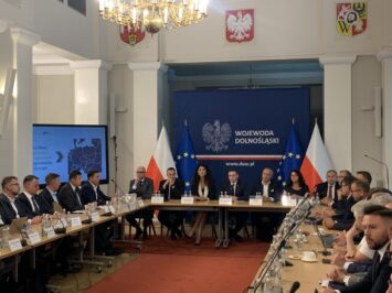 Tajwański gigant stawia na Dolny Śląsk. Rozpoczęły się spotkania rządu i samorządu ws. inwestycji w Miękini