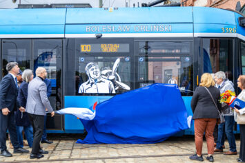 Pilot genialny, człowiek niezwykły. Bolesław Orliński patronem tramwaju MPK Wrocław