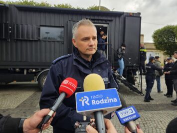 Handel ludźmi zaczyna się od obietnicy. Młodzież poznaje metody przestępców