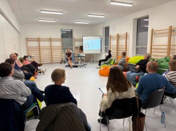 Pierwsza w Polsce Szkoła Rodzenia dla Babć i Dziadków